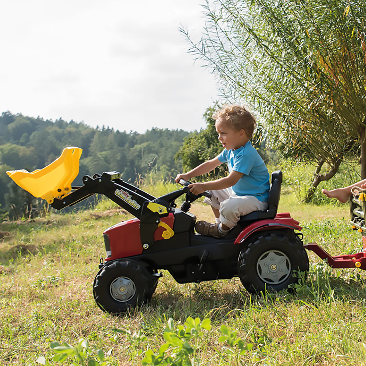 Case IH Farmtrac With Front Loader - Image 2