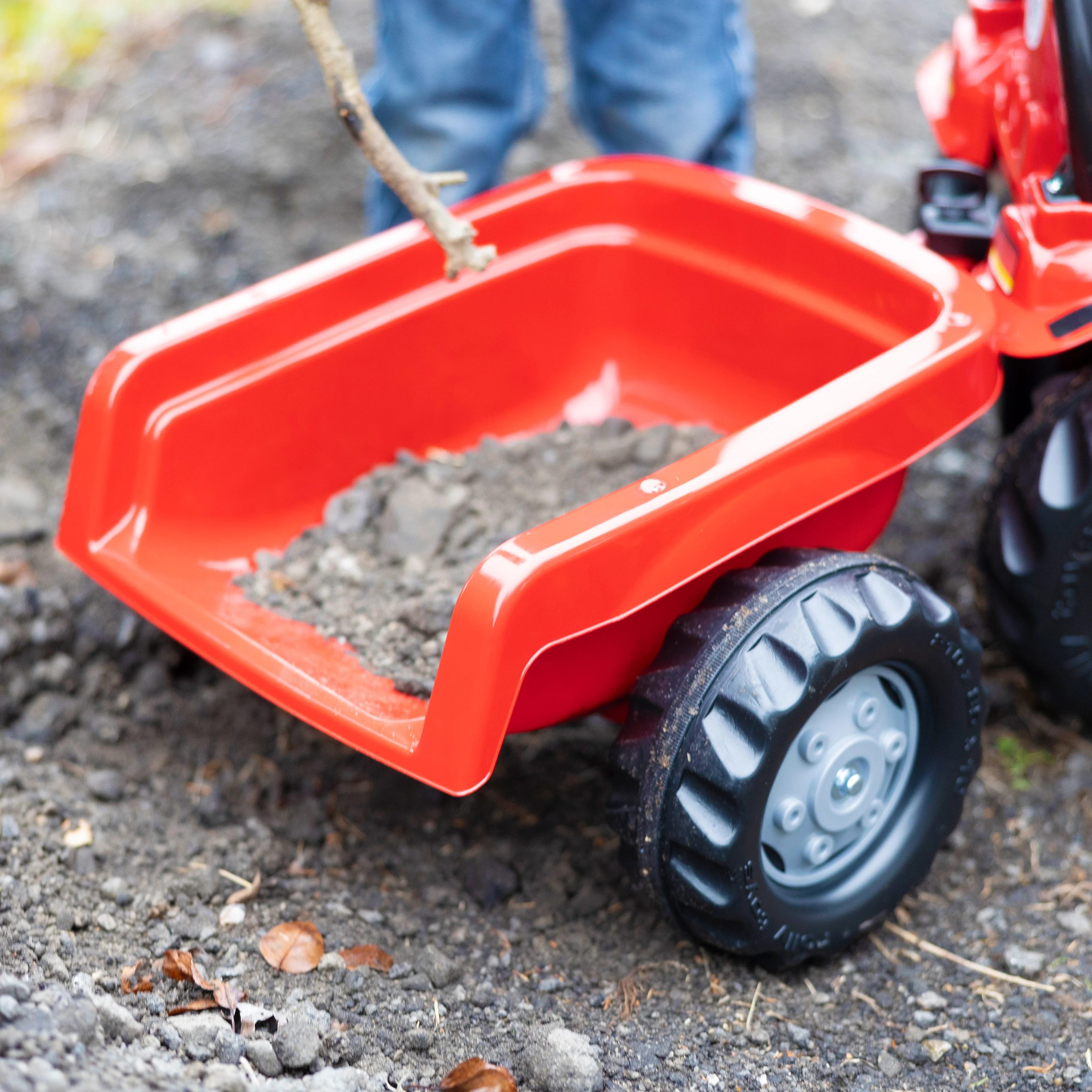 Case IH Tractor With Trailer - Image 11