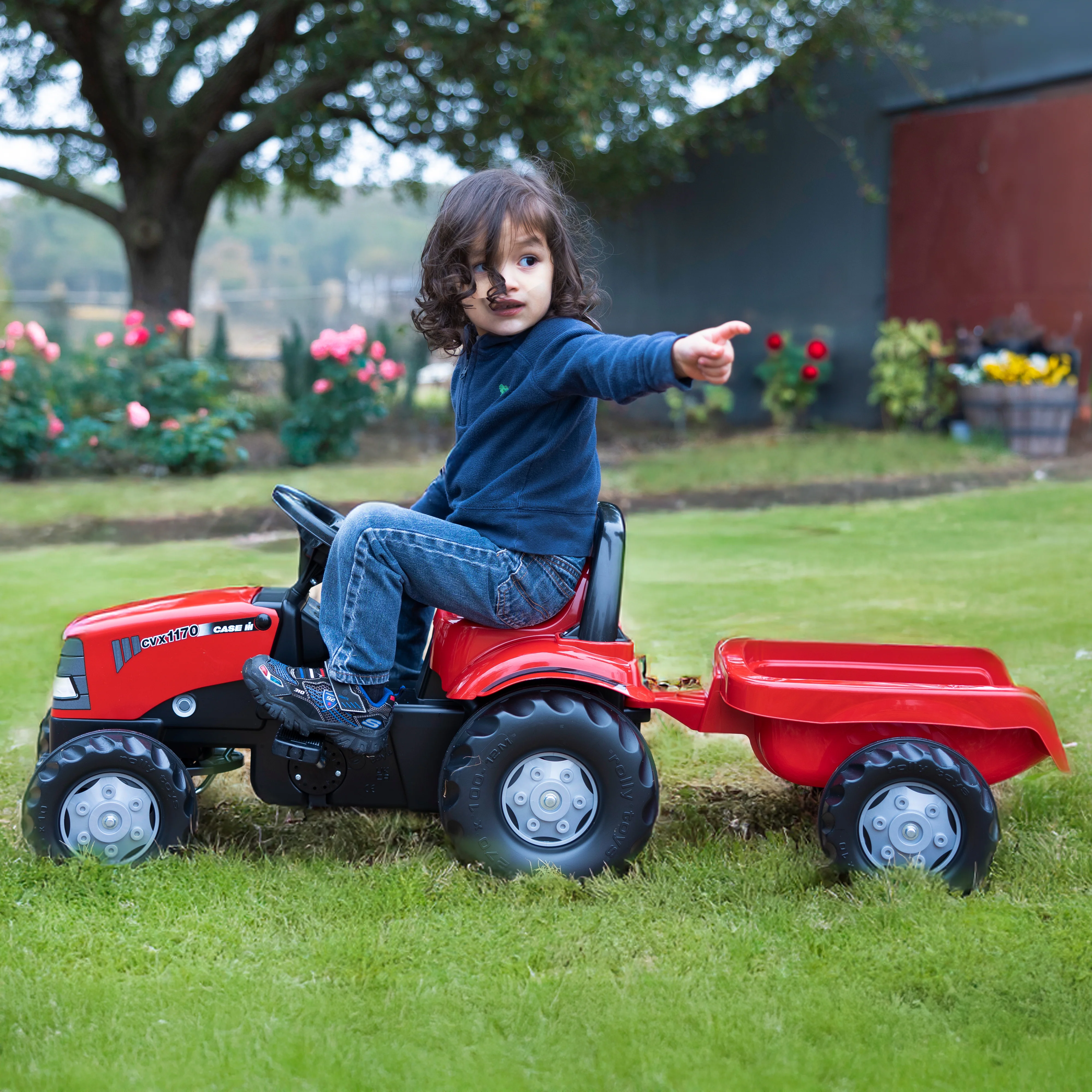 Case IH Tractor With Trailer - Image 2