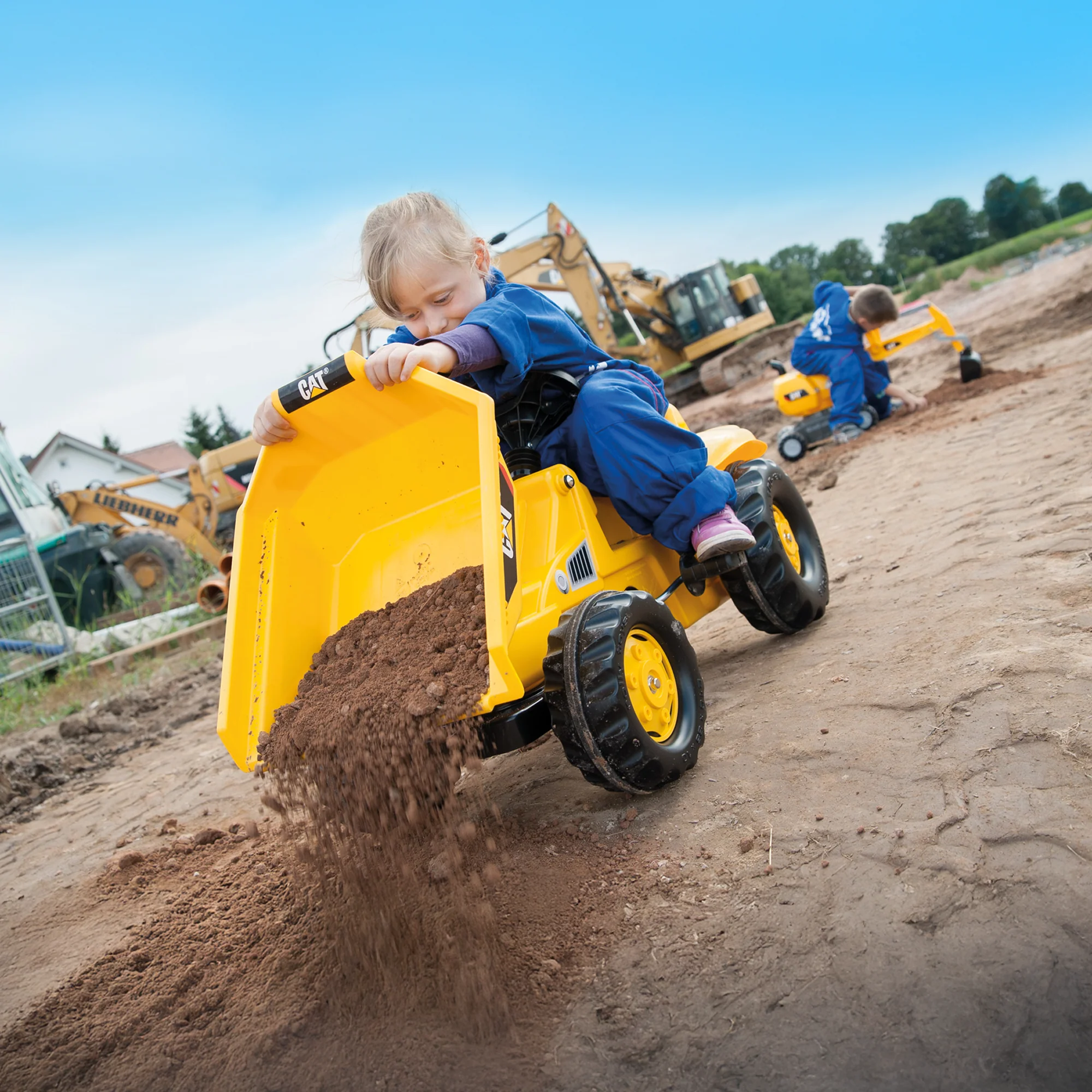 CAT Kid Dumper Pedal Tractor - Image 3