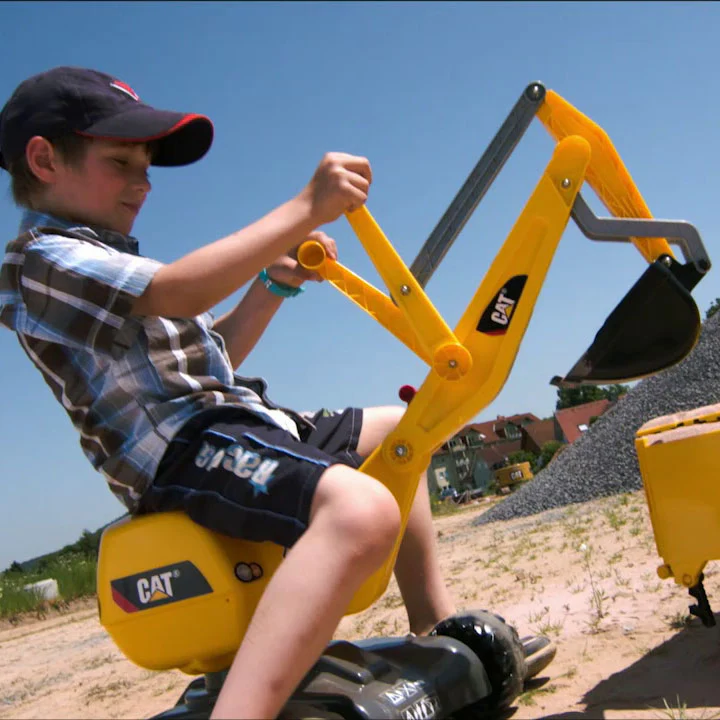 CAT Ride-On Digger - Image 5