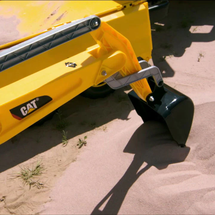 CAT Ride-On Digger - Image 7