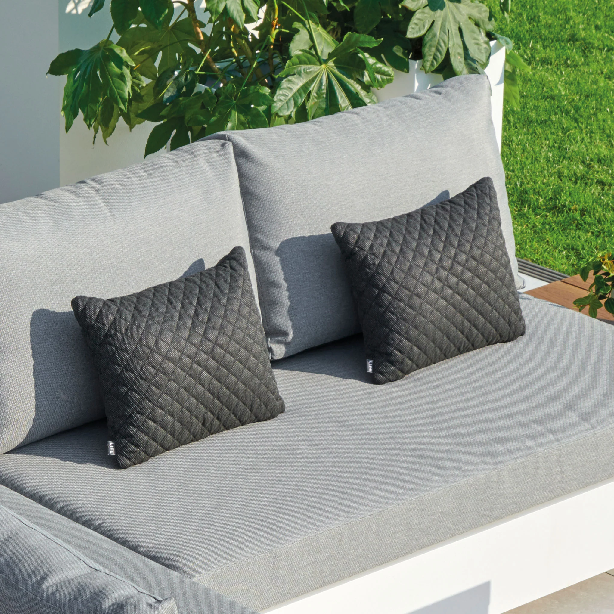 Diamond Pillow - Image 4