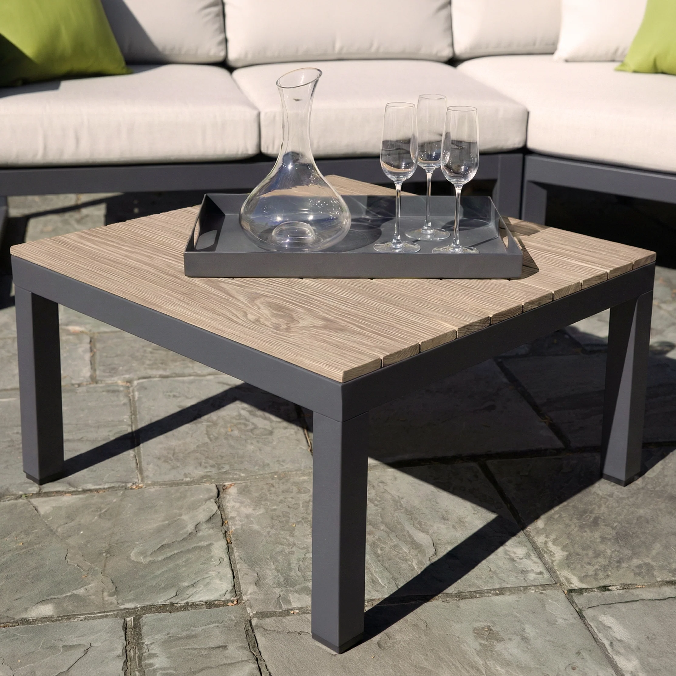 Elba Comfort 29-inch Aluminum Coffee Table - Image 3