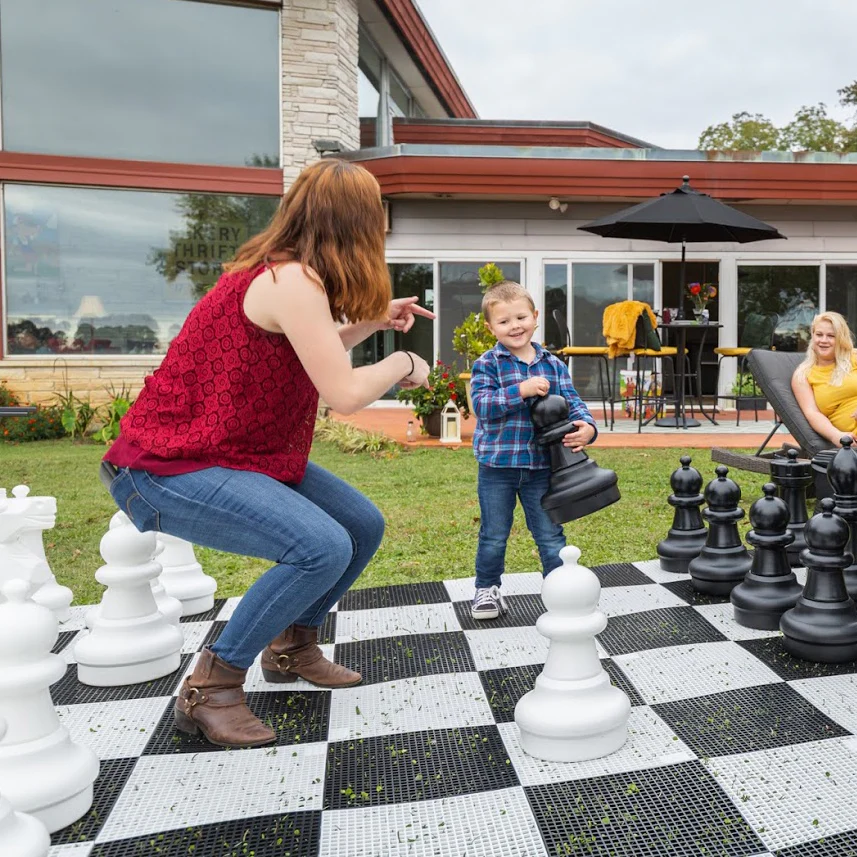 Giant Chess Set - Image 5