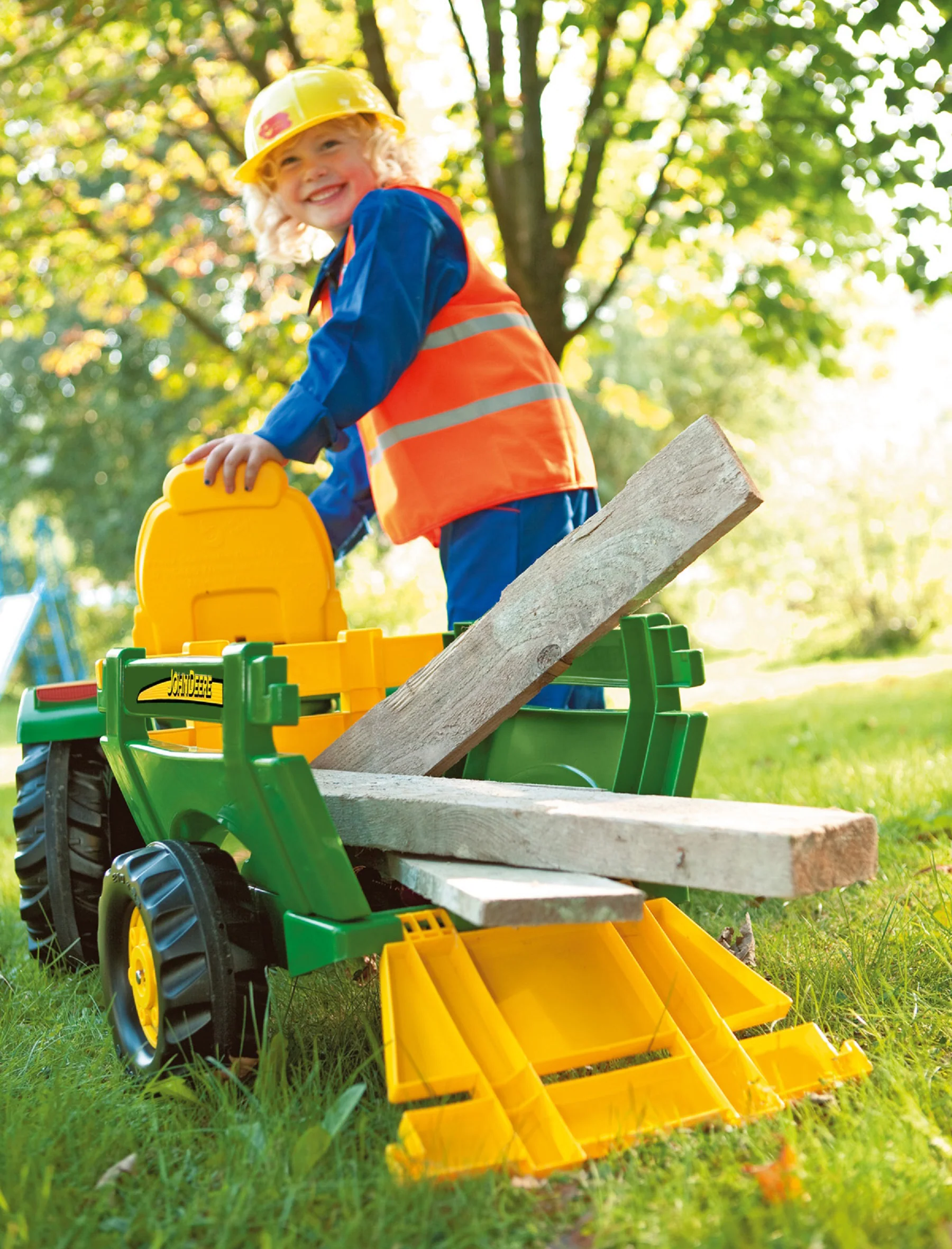 John Deere Farm Trailer - Image 4