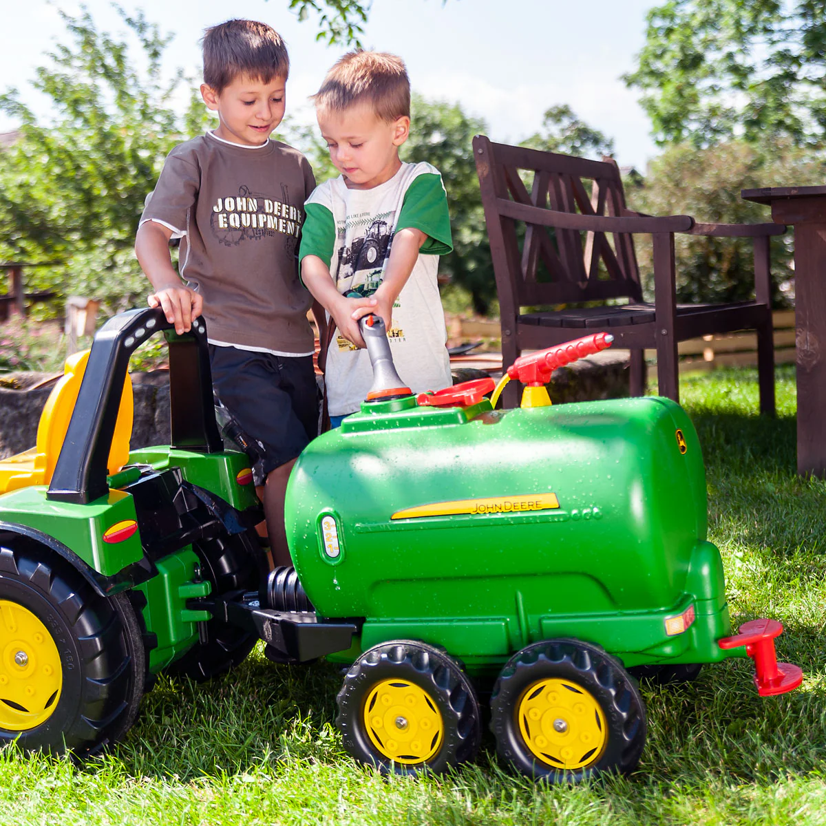 John Deere Water Tanker With Pump &amp; Spray Gun - Image 4