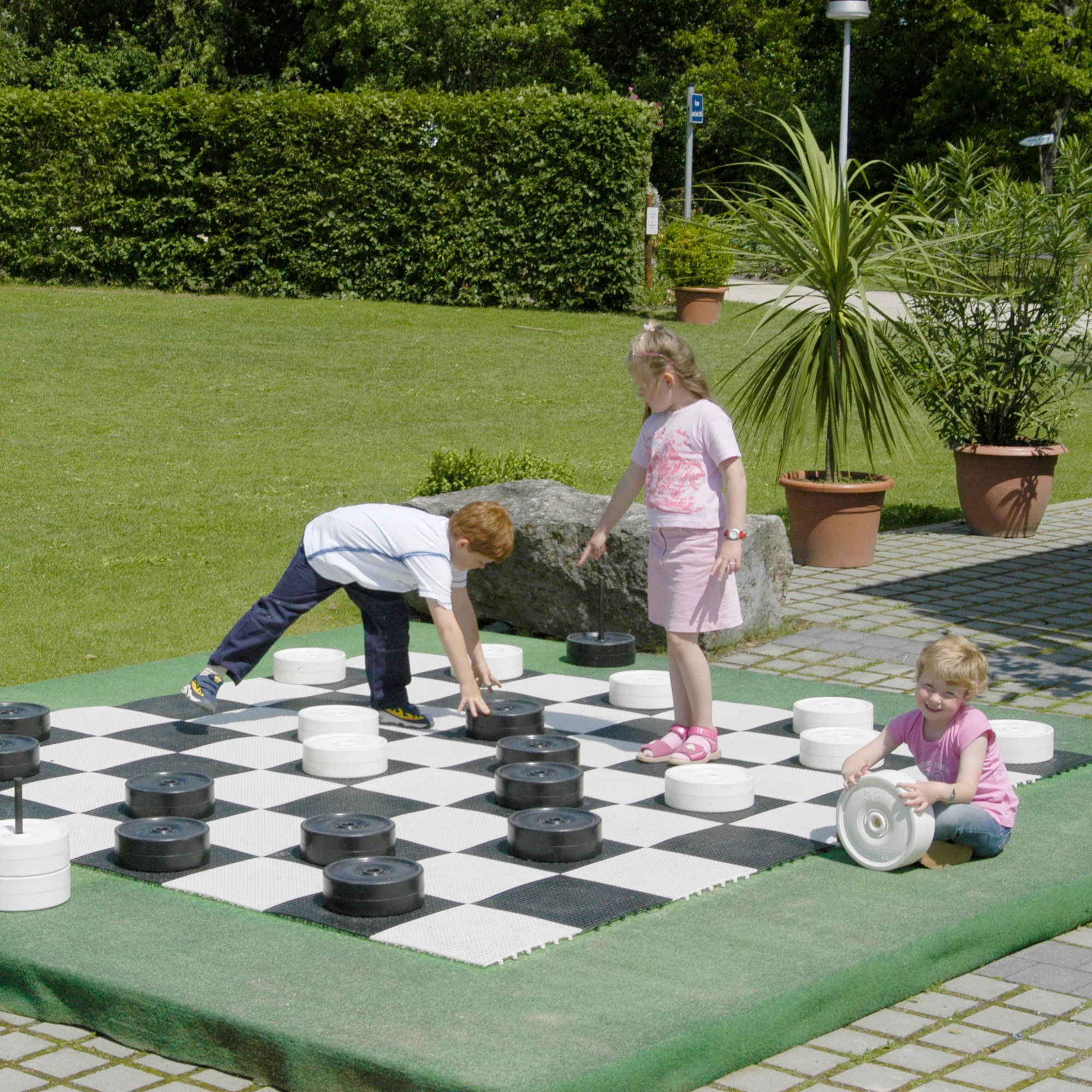 Giant Checker Pieces - Image 3