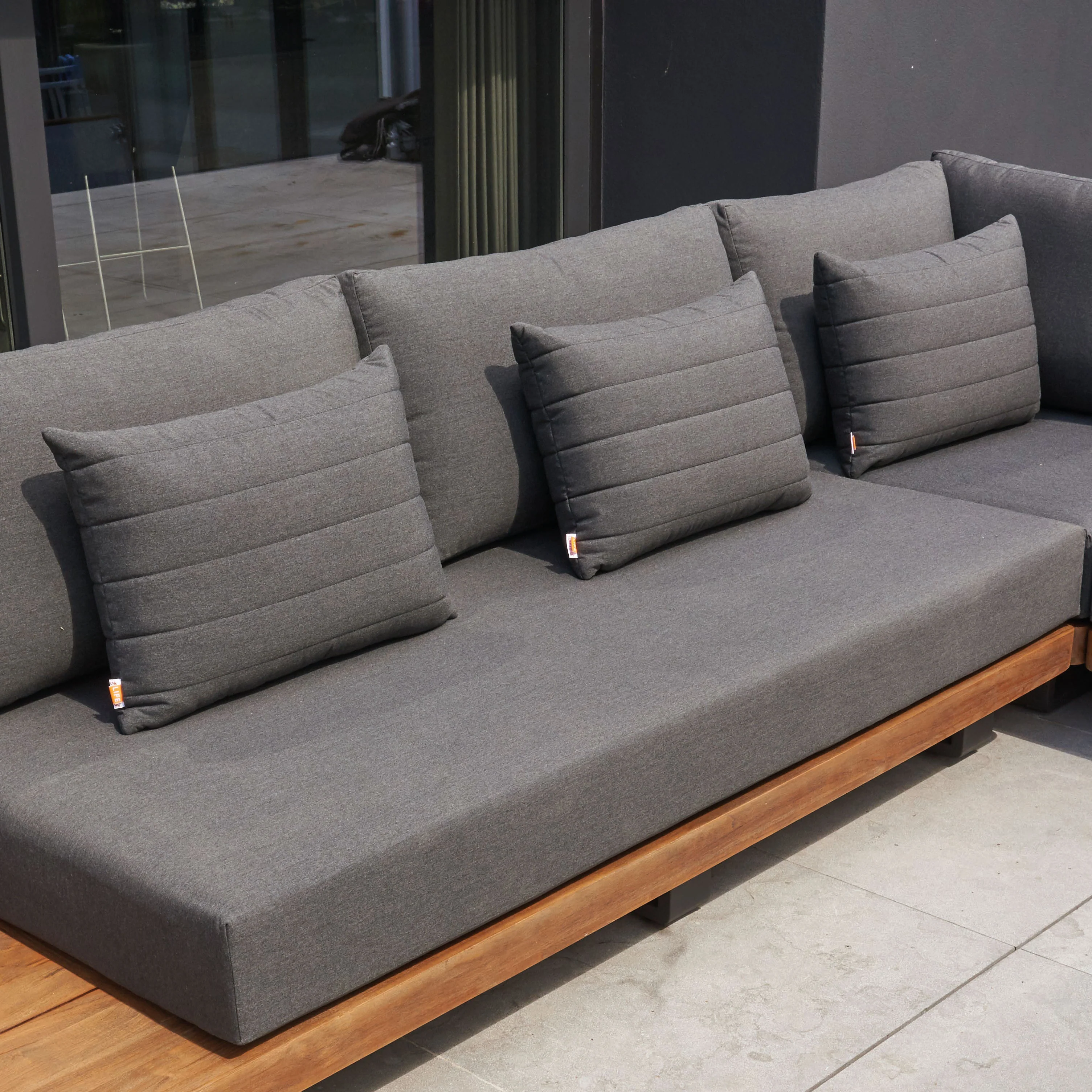 Line Pillow - Image 3
