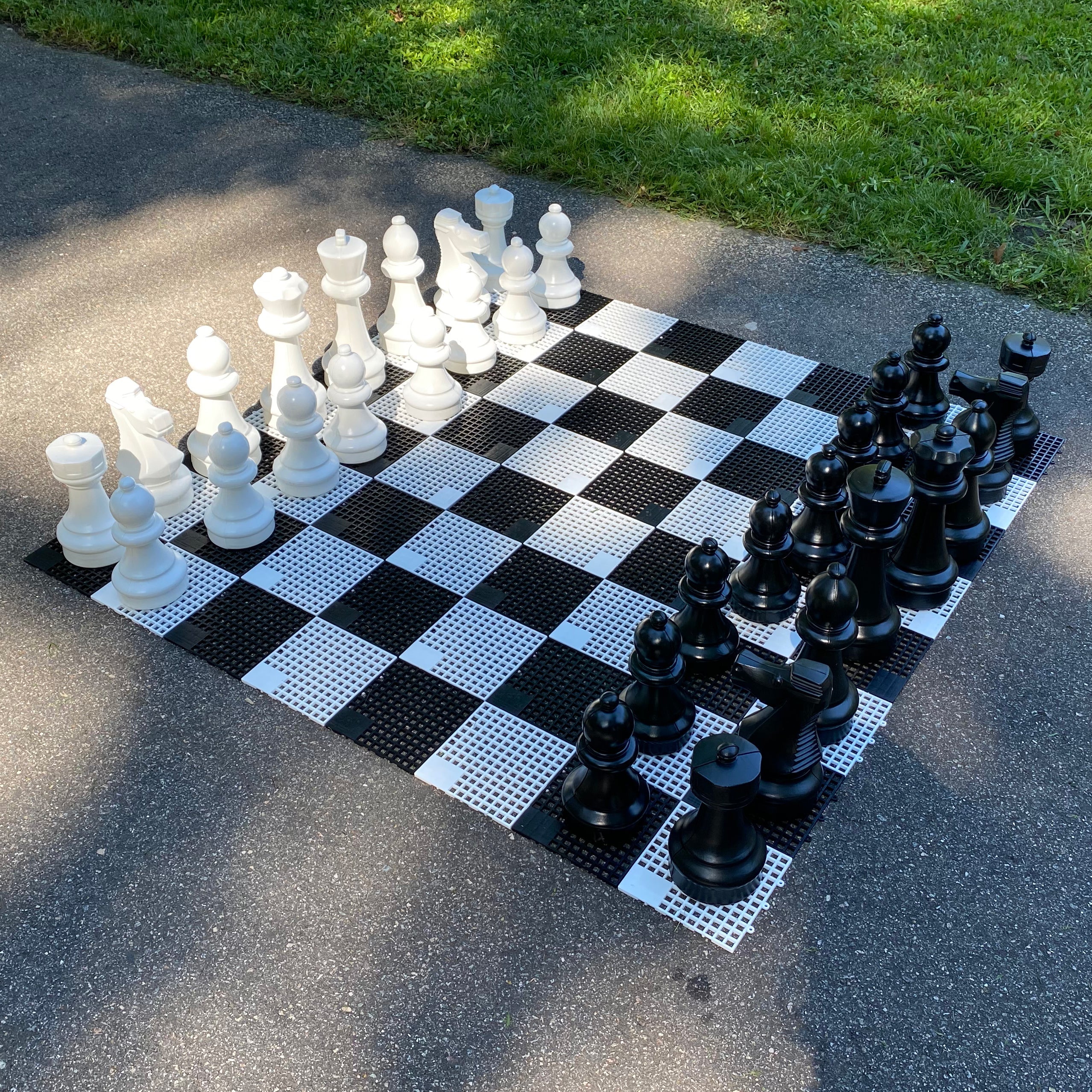 Mini - Giant Chess Set