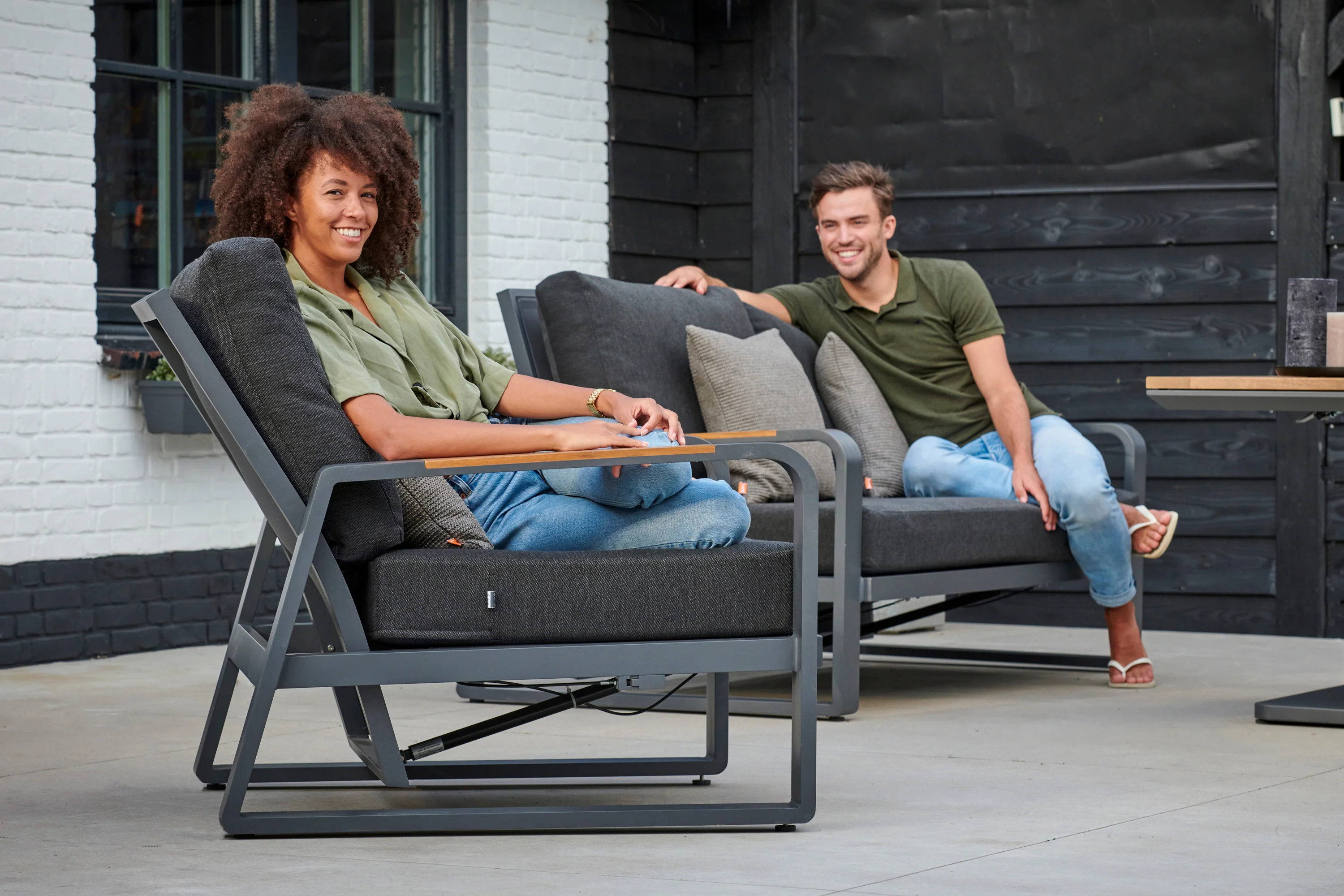 Montana Reclining Loveseat - Image 6