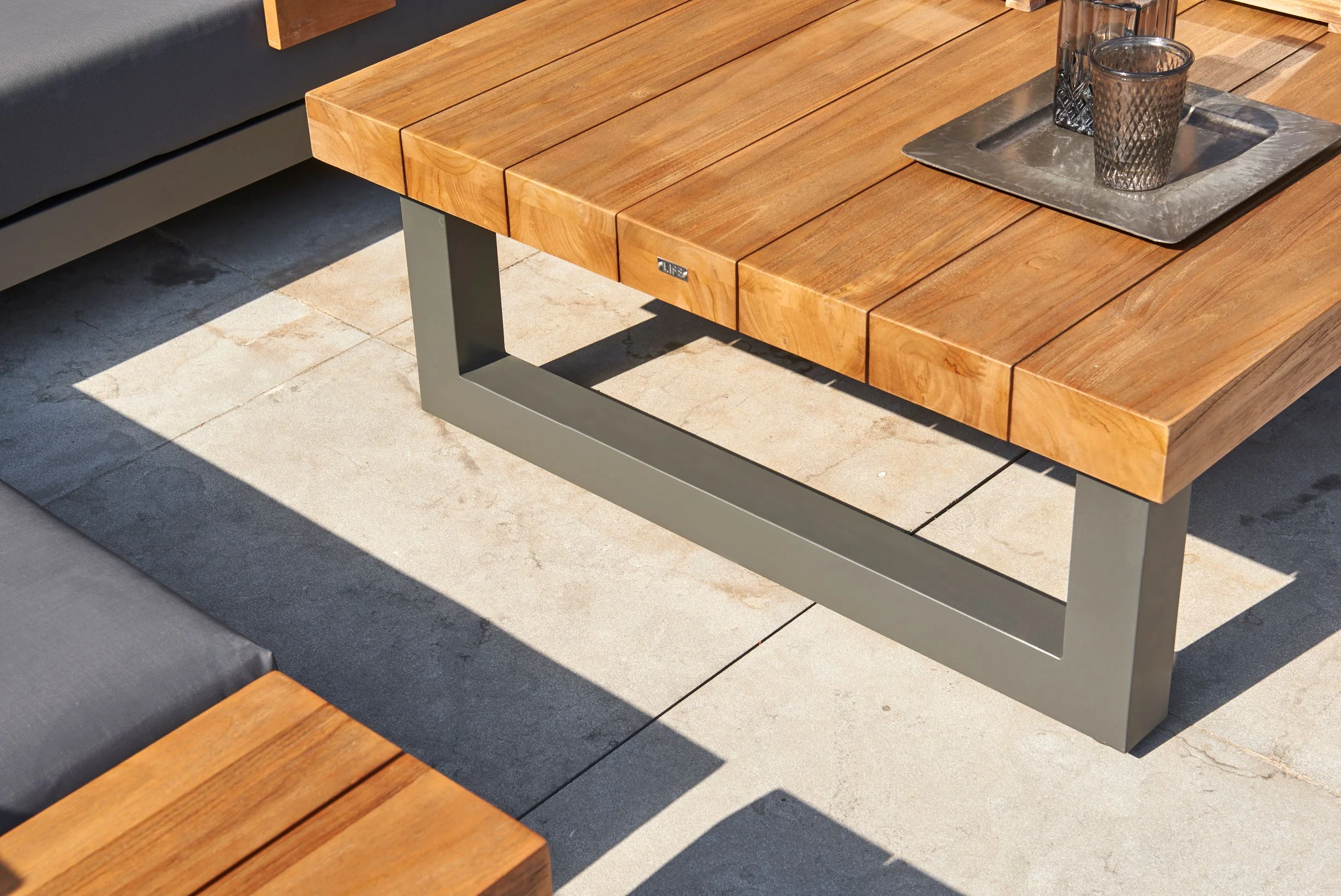 Nevada 44x44x17-inch Teak Coffee Table - Image 6