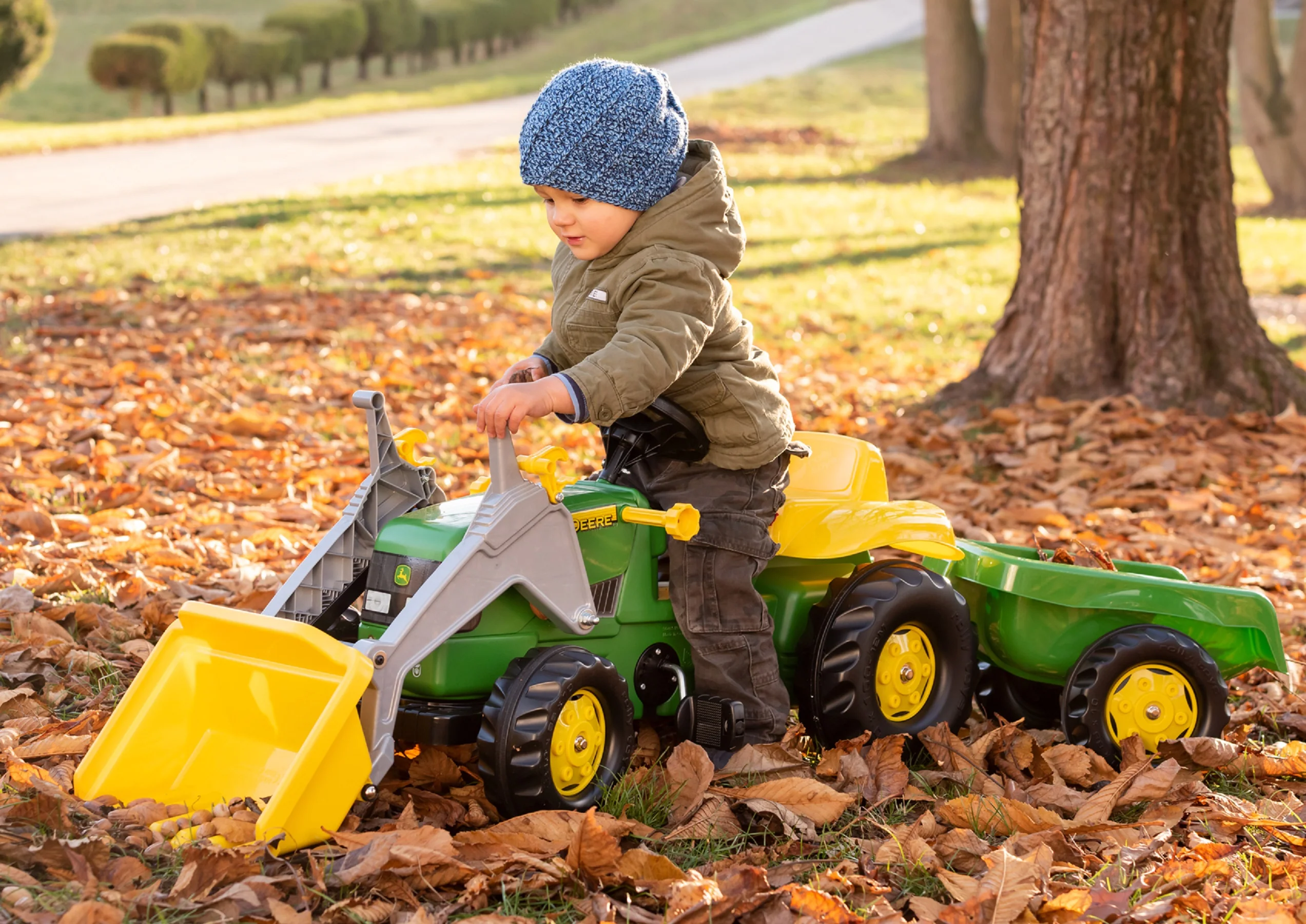 John Deere Pedal Tractor With Loader - Image 6