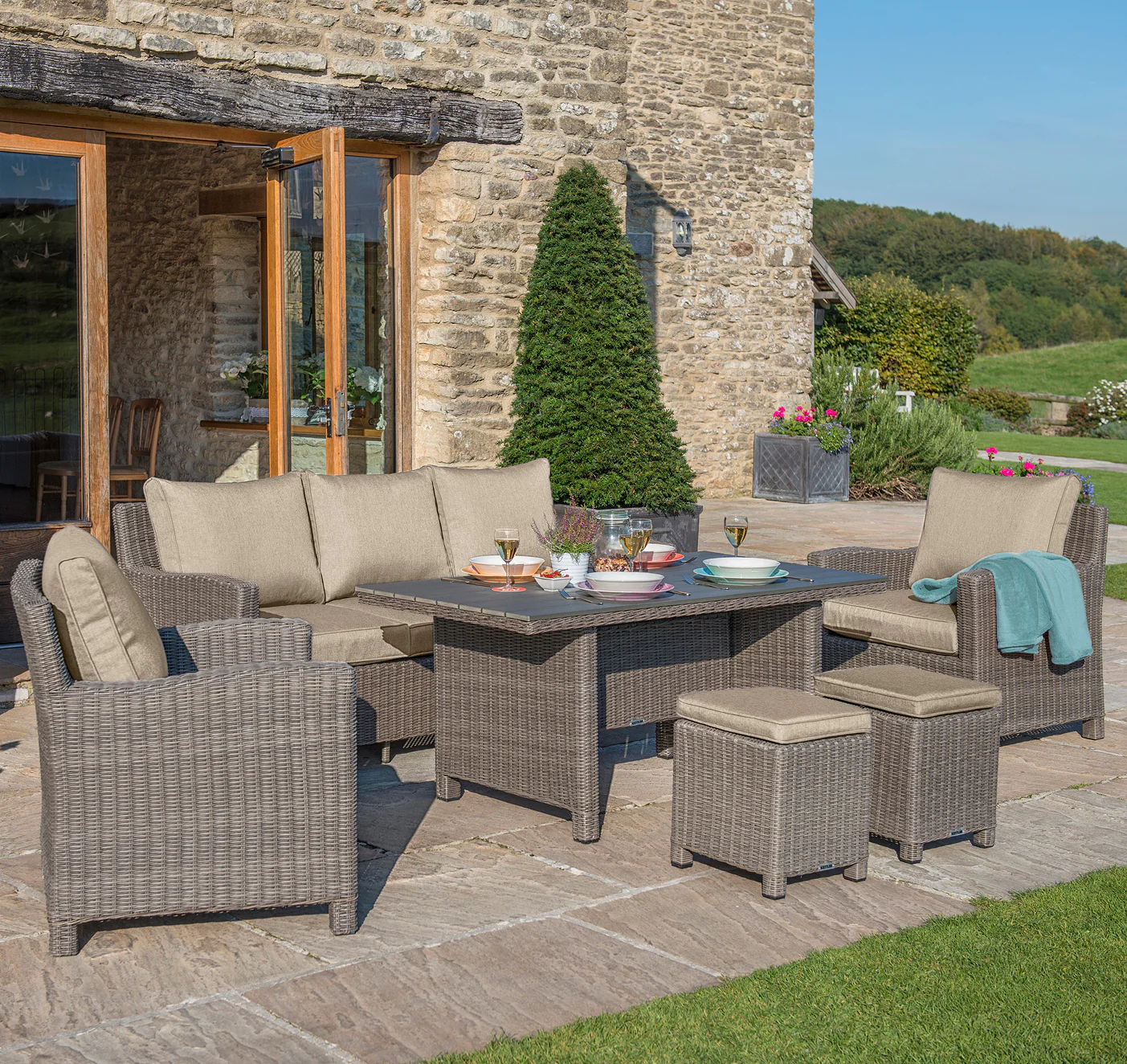 Palma Wicker Lounge Set - Image 8