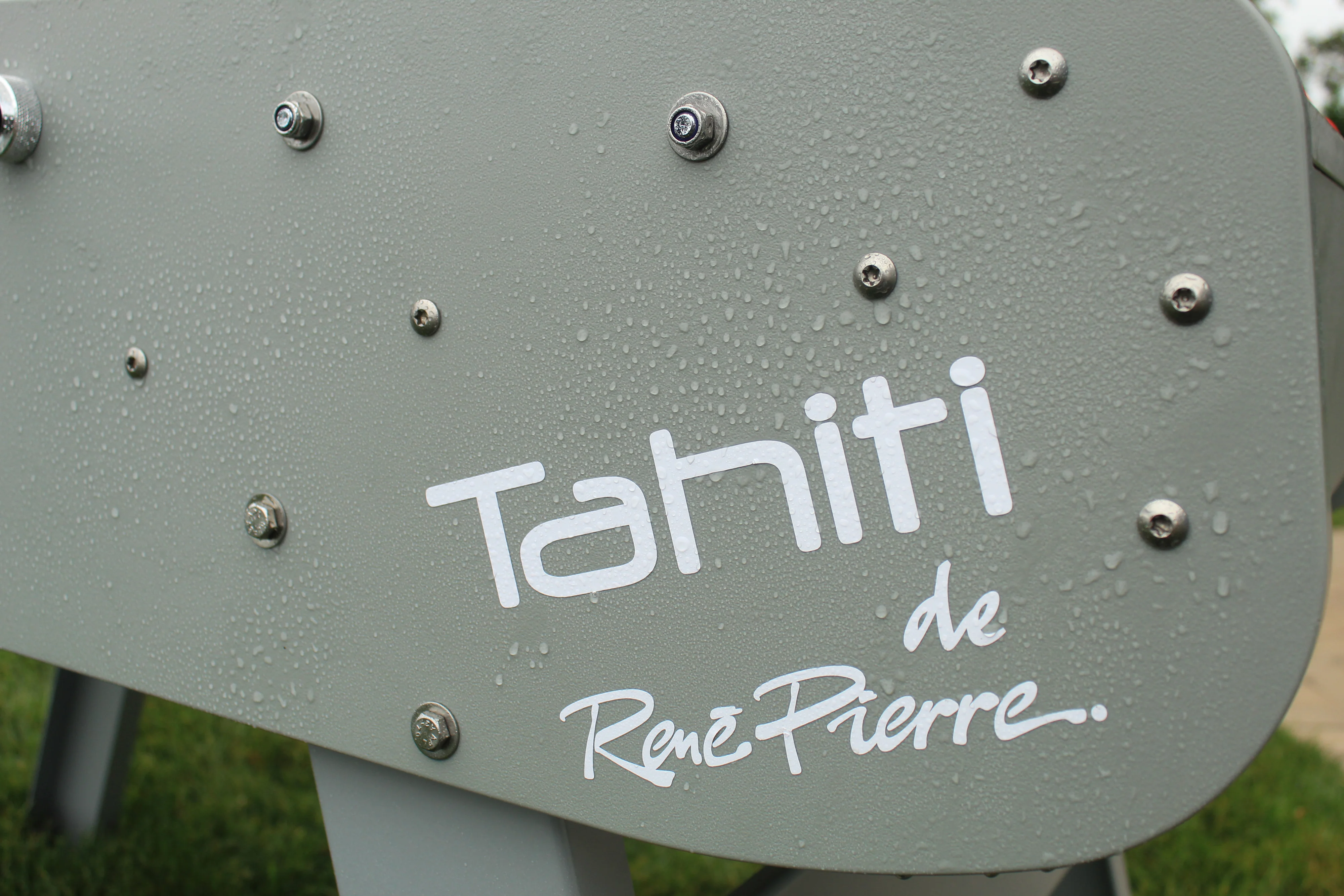 René Pierre Tahiti Outdoor Six-Player Foosball Table - Image 12
