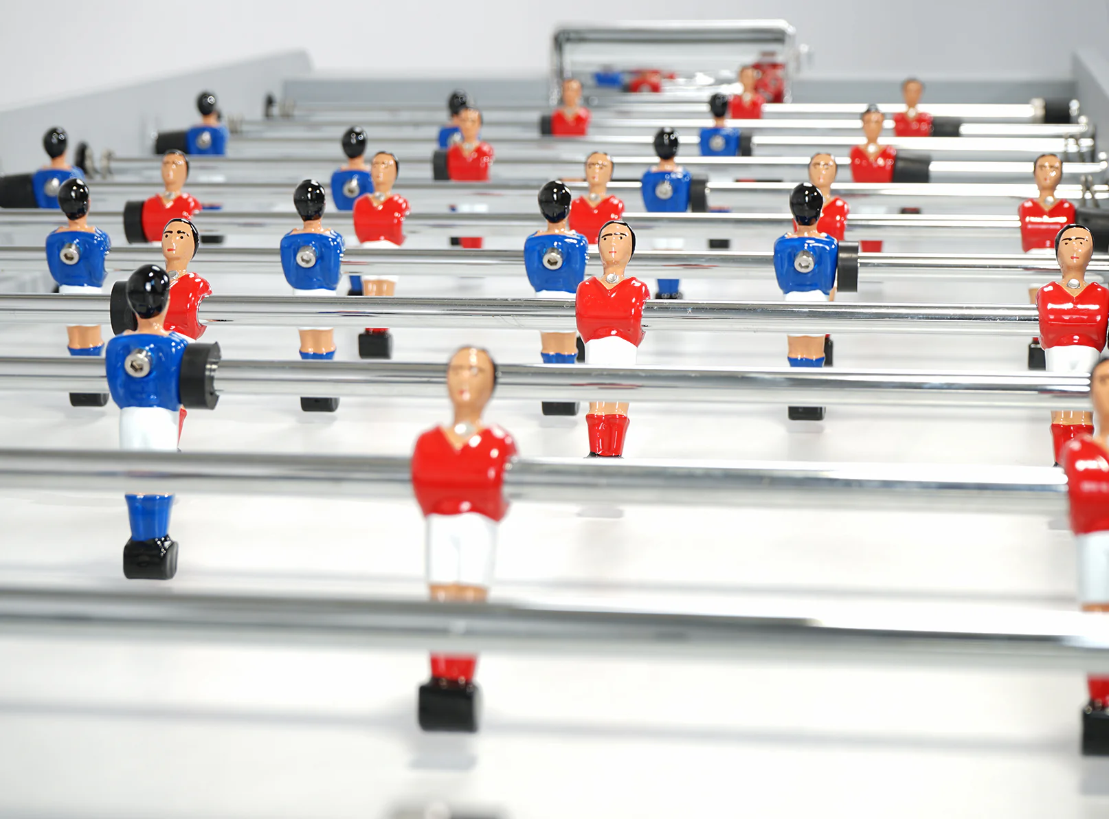 René Pierre Tahiti Outdoor Six-Player Foosball Table - Image 3