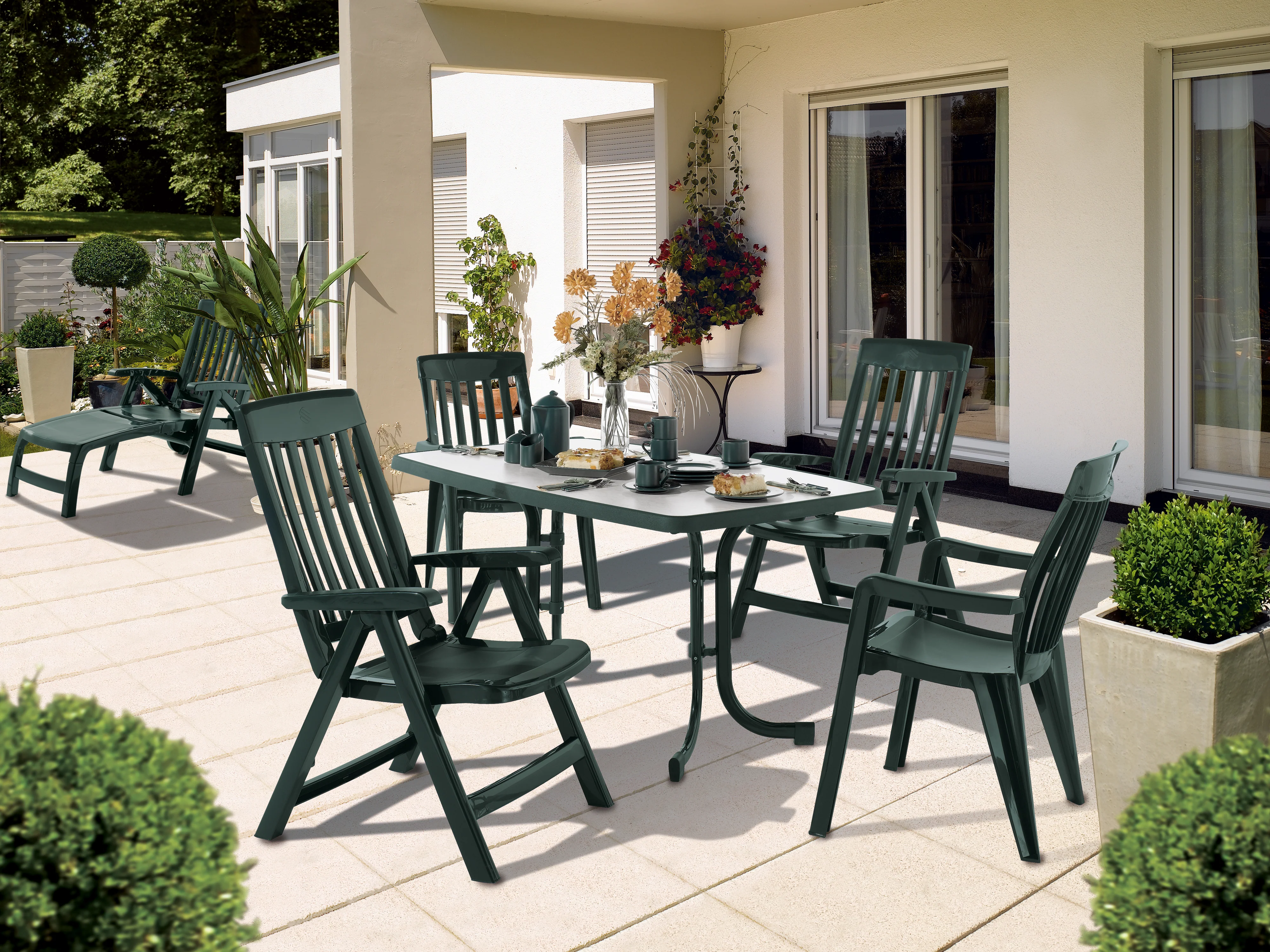Sieger Multi Position Resin Chairs - Image 9